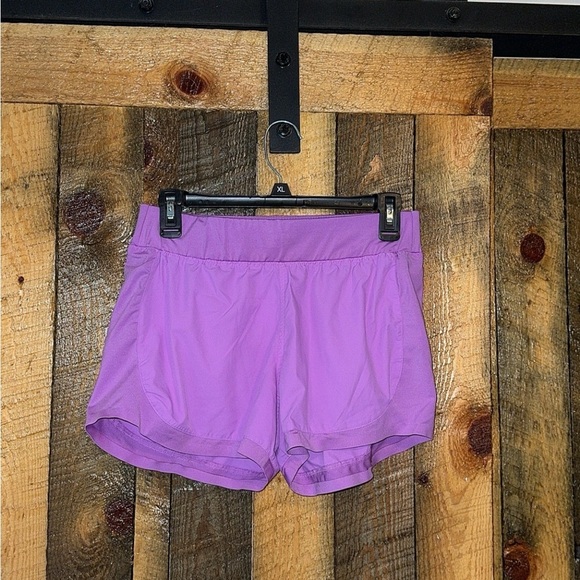 Athleta Pants - Cute purple shorts